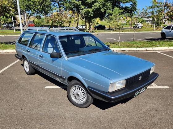 VOLKSWAGEN SANTANA 1.8 GLS 8V ÁLCOOL 4P MANUAL